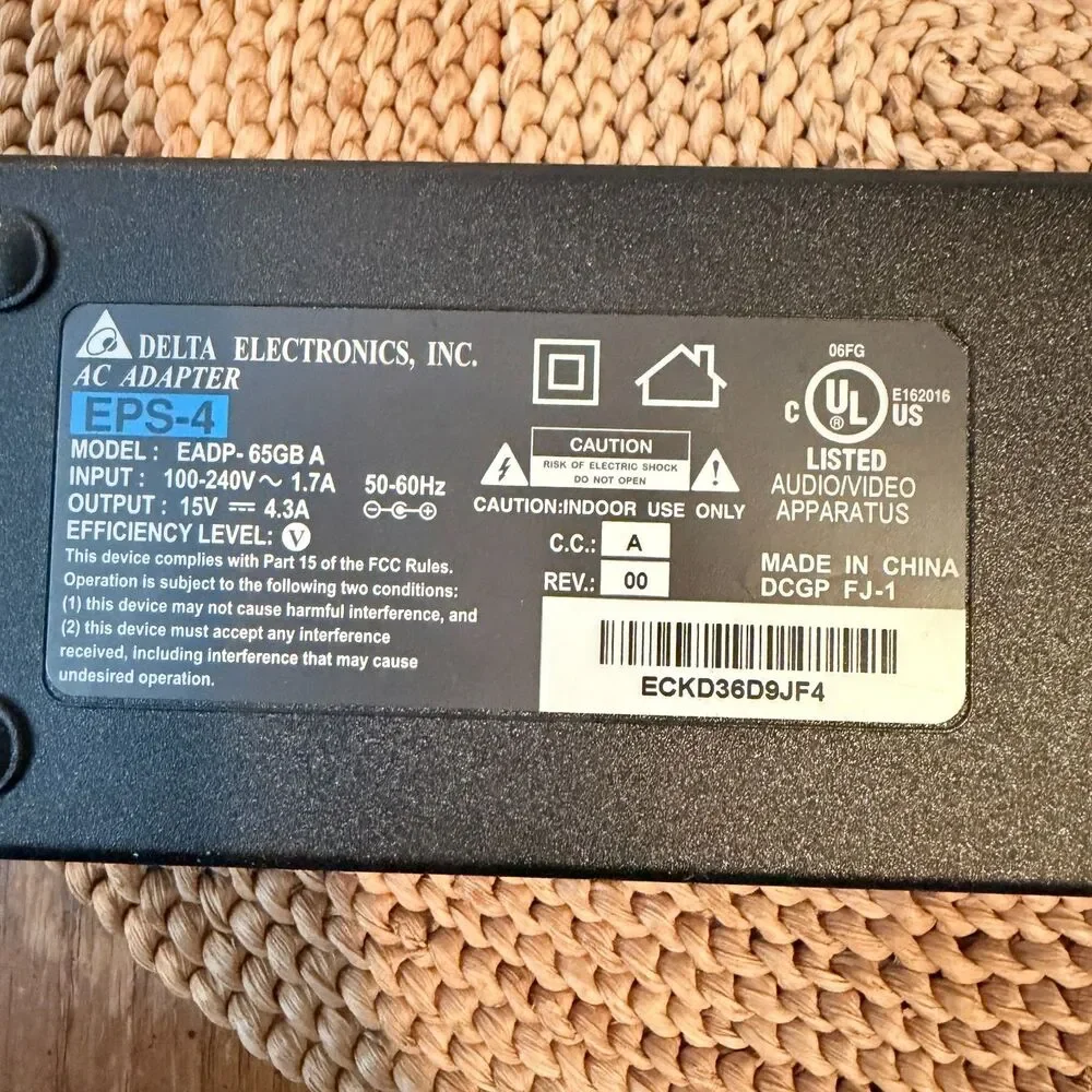 Delta EADP-65GB A EPS-4 AC Adapter 15V 4.3A 65W Power Supply Cord Untested